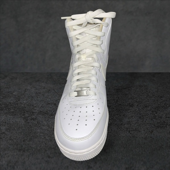MSRP $130 Nike Air Force 1 High '07 Men's Shoes Sz 10 pre-owned Great condition - Picture 2 of 14